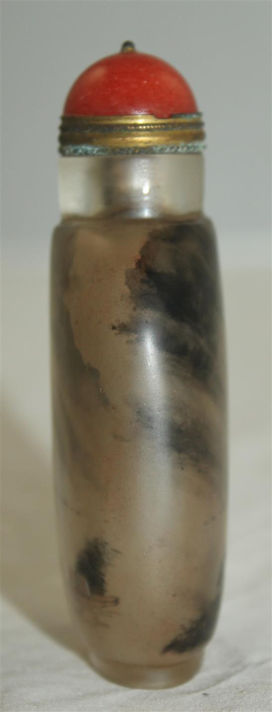 A Chinese inside painted glass snuff bottle, 7.6cm